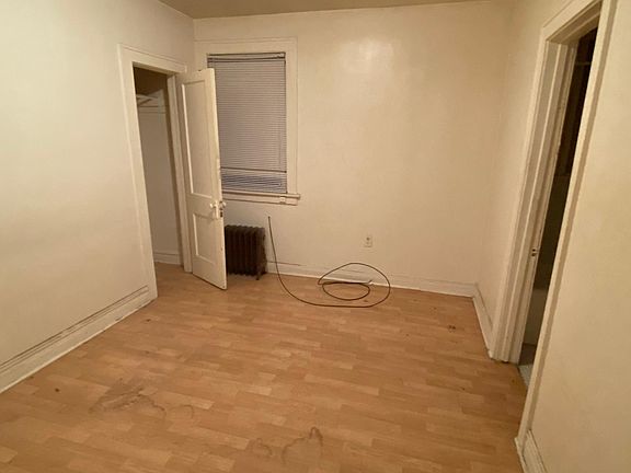 3rd image of 1502 Broadway St #2C