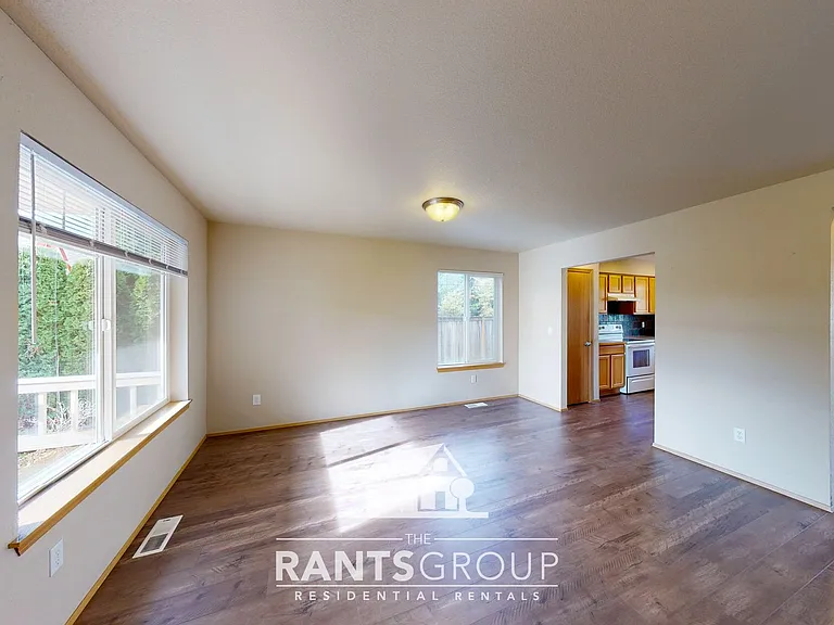 6428 Candace Ct SE — Photo 7