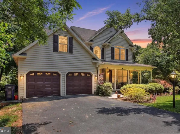 1053 Forest Dr, Abbottstown, PA 17301