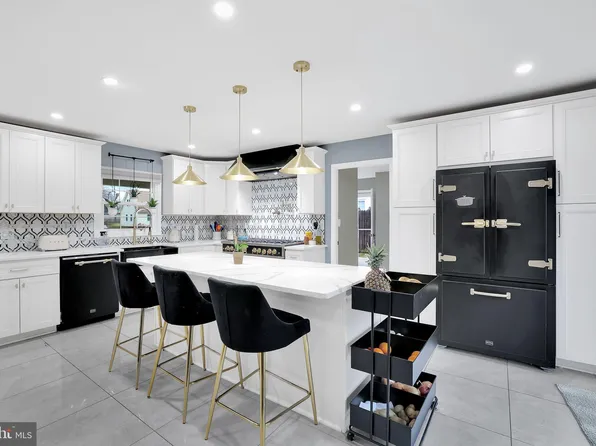 12323 Firtree Ln, Bowie, MD 20715