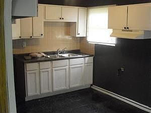 2nd image of 4440 W 19th Plz