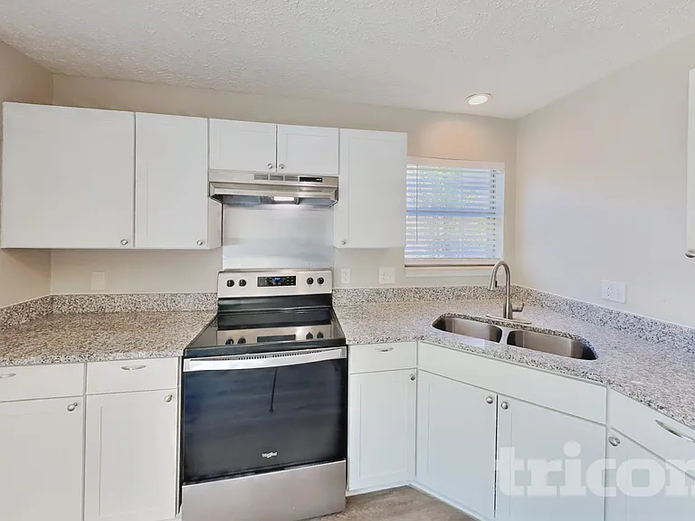 2773 River Bend Dr — Photo 5