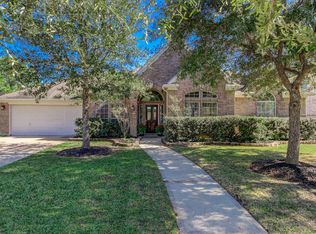 10838 Opal Ridge Dr, Houston, TX 77095