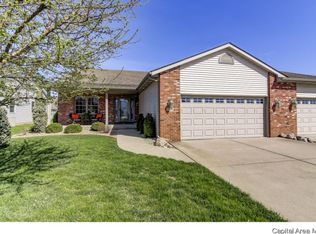 7104 Preston Dr, Springfield, IL 62711