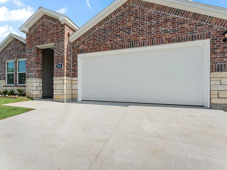 602 W Cattleman Ct — Photo 16