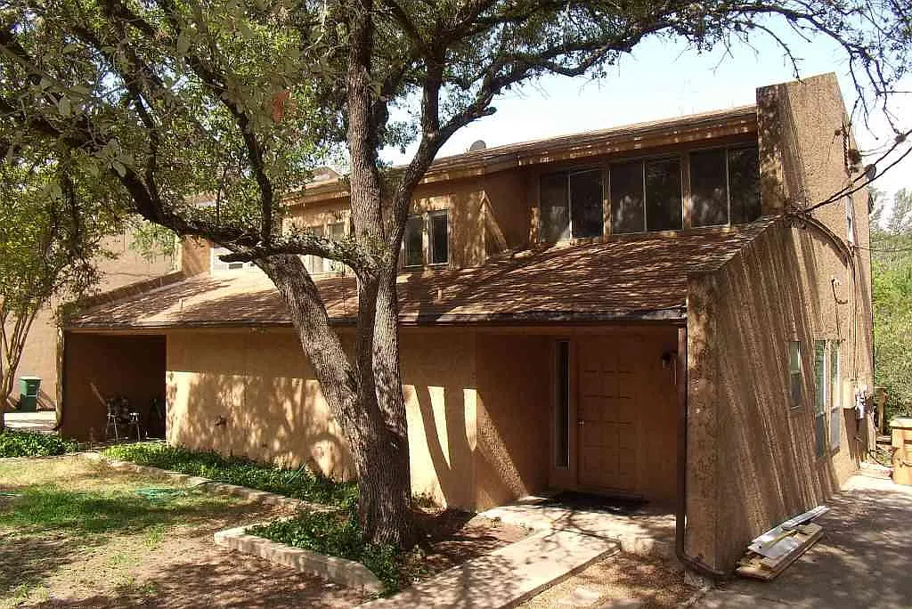 2 bed, 1.5 bath, 1250 sqft, $1,790 — Photo 1