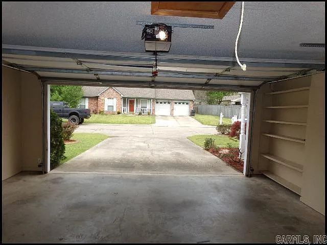 1009 Foxwood Dr — Photo 18
