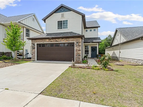 2006 SW Poppy St, Bentonville, AR 72713