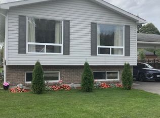 9 Brick Pond Rd, Severn, ON L0K1E0