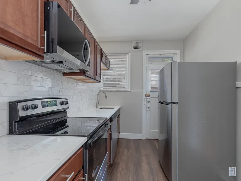 7234 Amherst Ave #1W — Photo 8