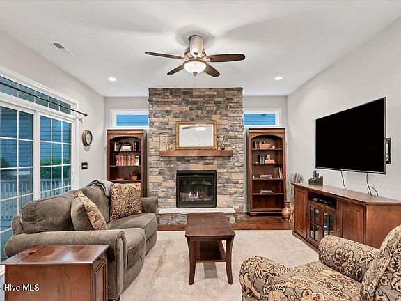 4th image of 145 Holly Springs Court