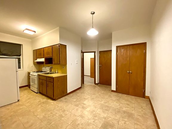 4th image of 3250 44th St APT 2F