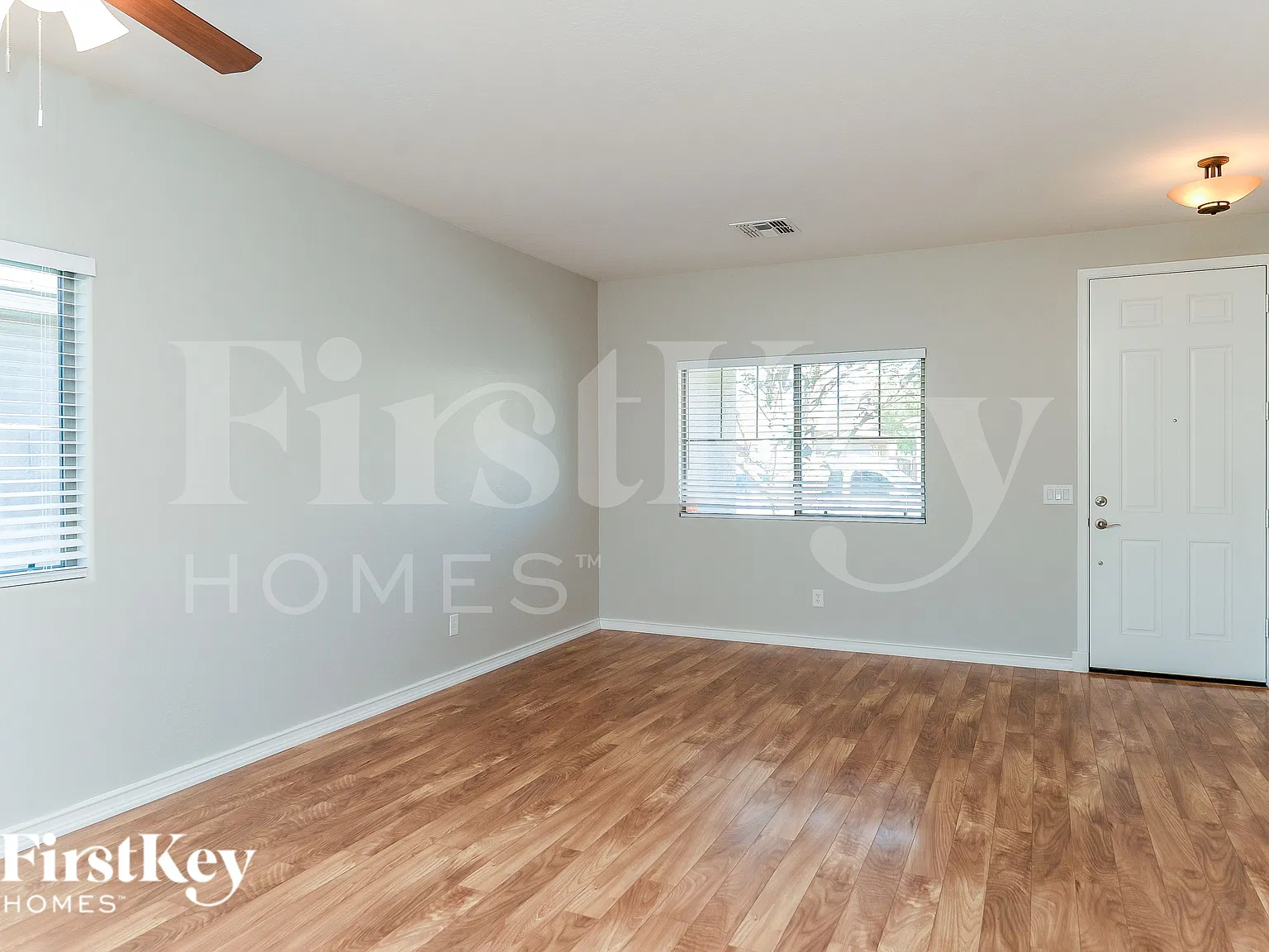 3 bed, 2.0 bath, 1874 sqft, $2,520 — Photo 4