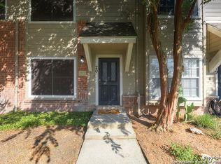 20 Cross Cyn, San Antonio, TX 78247