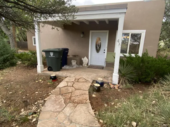 4A General Sage Dr, Santa Fe, NM 87505