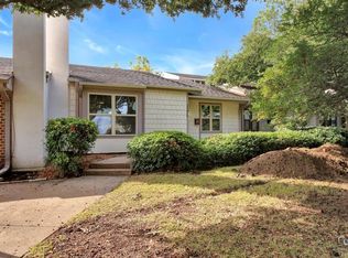 13606 Brookgreen Dr, Dallas, TX