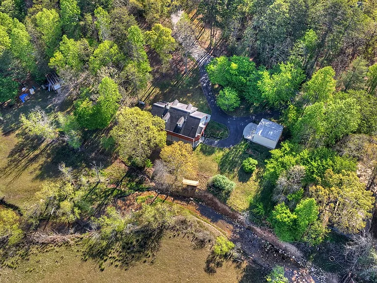 863 Woodland Dr — Photo 47