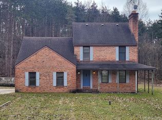 13228 Dunham Rd, Hartland, MI 48353