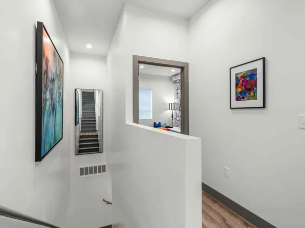 SUR17 Townhomes