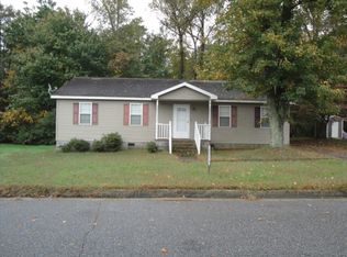 210 Locust Street, SUFFOLK, VA 23434