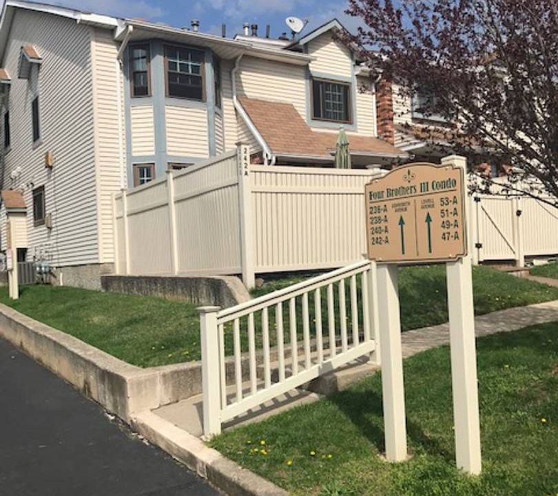 1st image of 242A Ashworth Ave