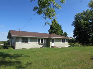 2820 Mechanic Rd, Hillsdale, MI 49242