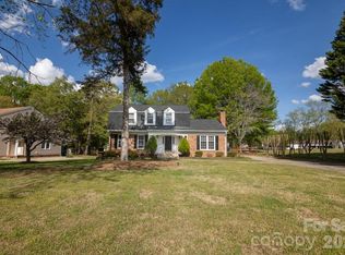 2232 Lawton Bluff Rd, Charlotte, NC 28226