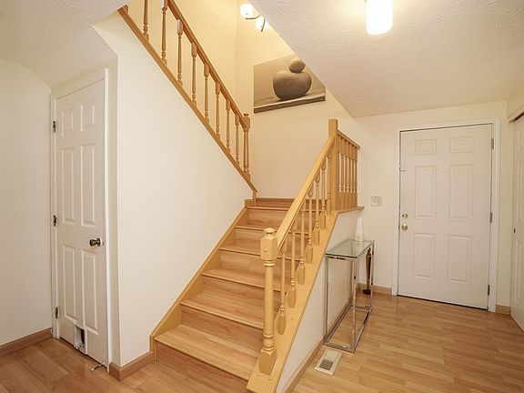 3rd image of 10853 Lake Thames Dr