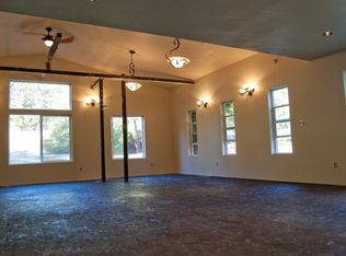 87904 Oak Hill Dr, Eugene, OR 97402