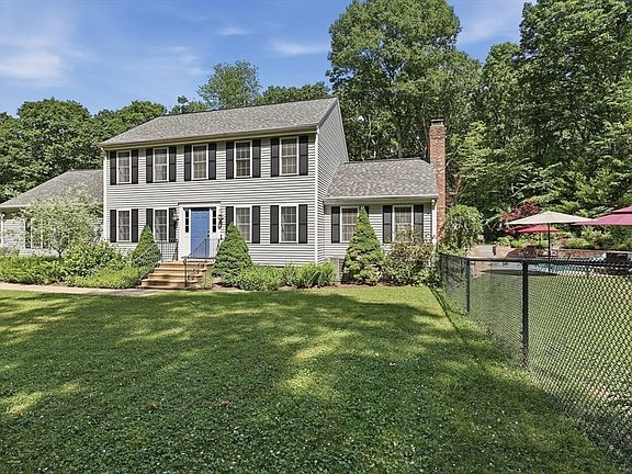 2nd image of 115 Hunter Rd