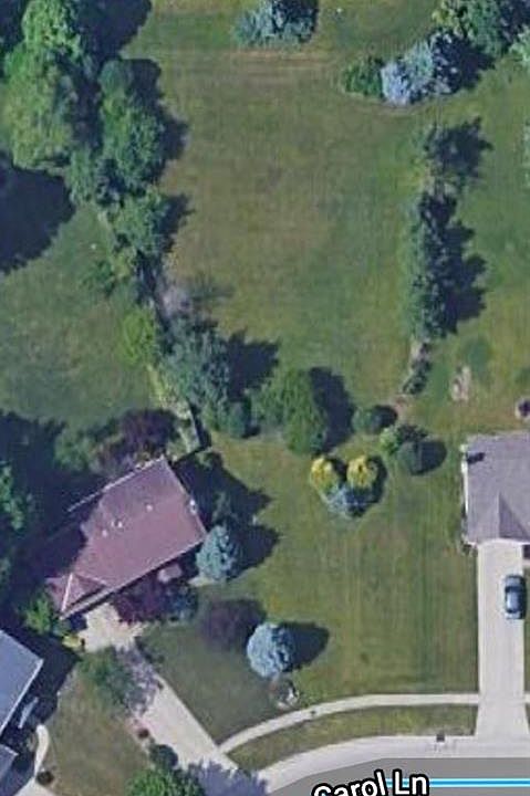 2nd image of Carol Ln