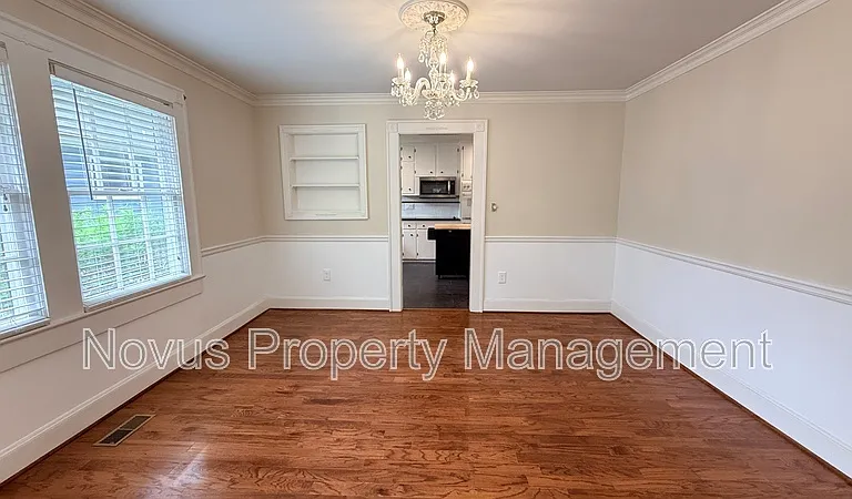 142 Oak Ave — Photo 8