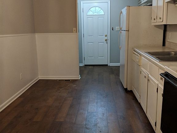 3rd image of 1650 Beechwood Blvd NW