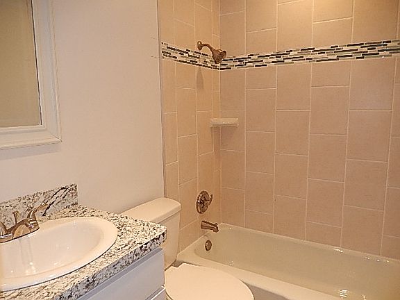 3rd image of 4917 W 109th St APT 303