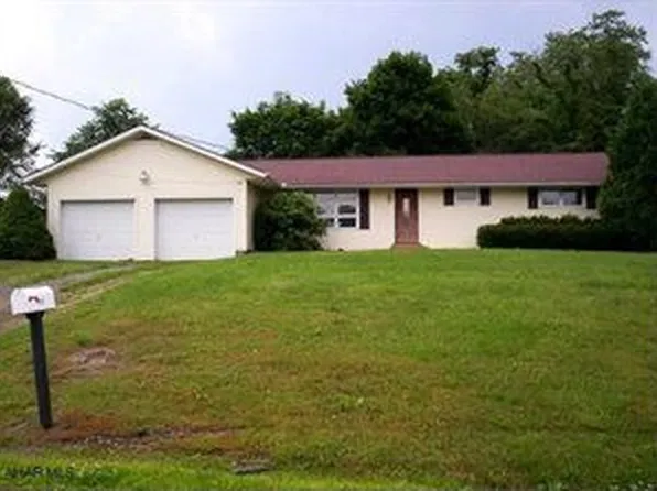 3195 Valley Rd, Fishertown, PA 15539