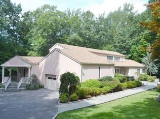 44 Stornowaye St, Chappaqua, NY 10514