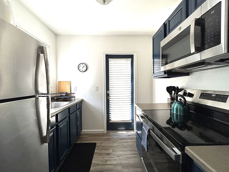 313 Kentucky St #3 — Photo 8