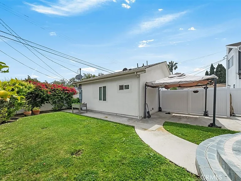 7822 Truxton Ave — Photo 32