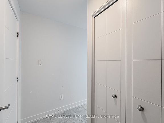 5th image of 179 Metcalfe St #2302