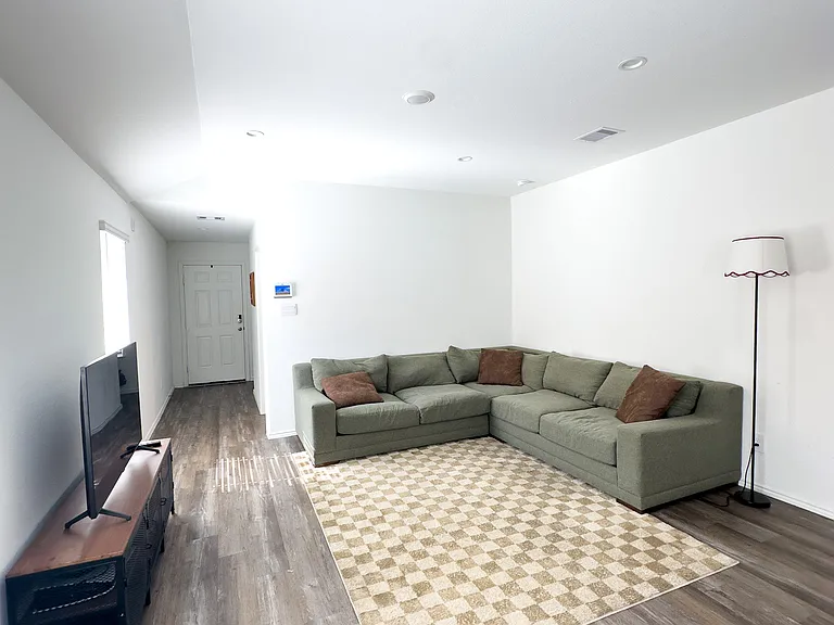 5330 Castlebury Meadows Dr — Photo 7