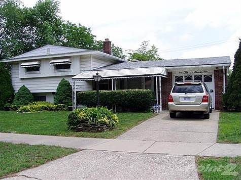 3rd image of 1011 Borgstrom Ave