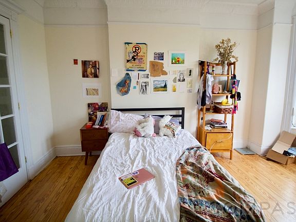 2nd image of 219 5th Ave APT 5R