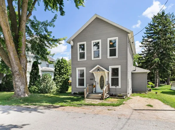 3610 Hollyridge Lane, Cambridge, WI 53523