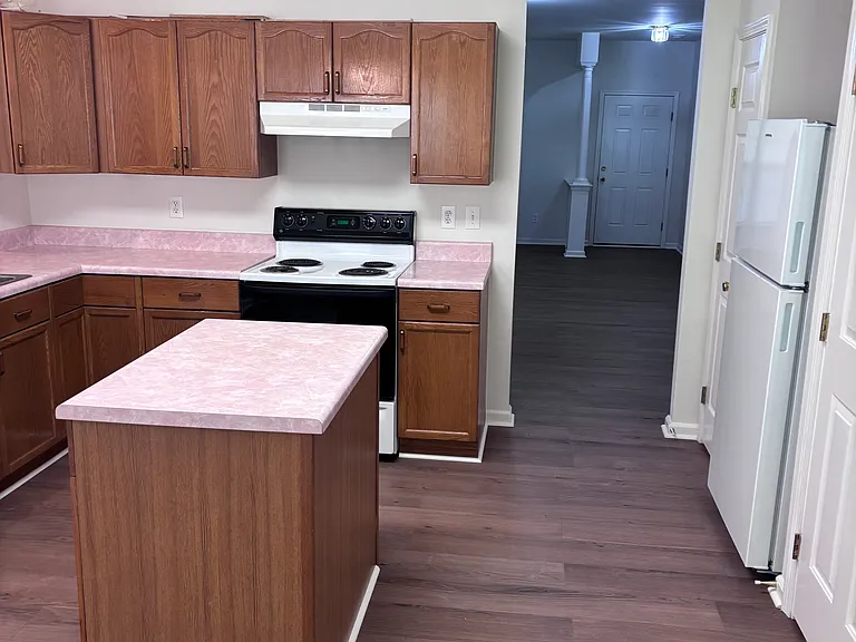 214 Privette St — Photo 6