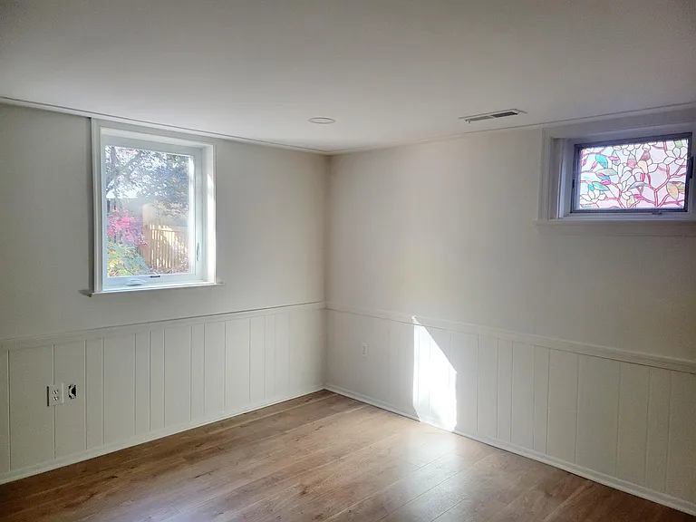 9216 Mintwood St — Photo 2