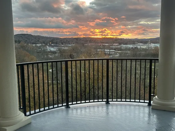 400 Warioto Way APT 905, Ashland City, TN 37015