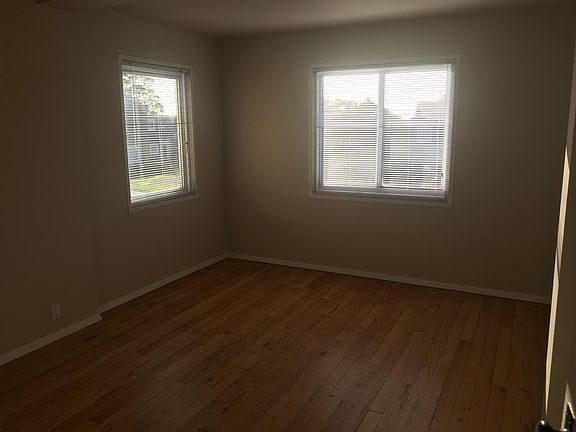 4th image of 19 Gonzalez Dr