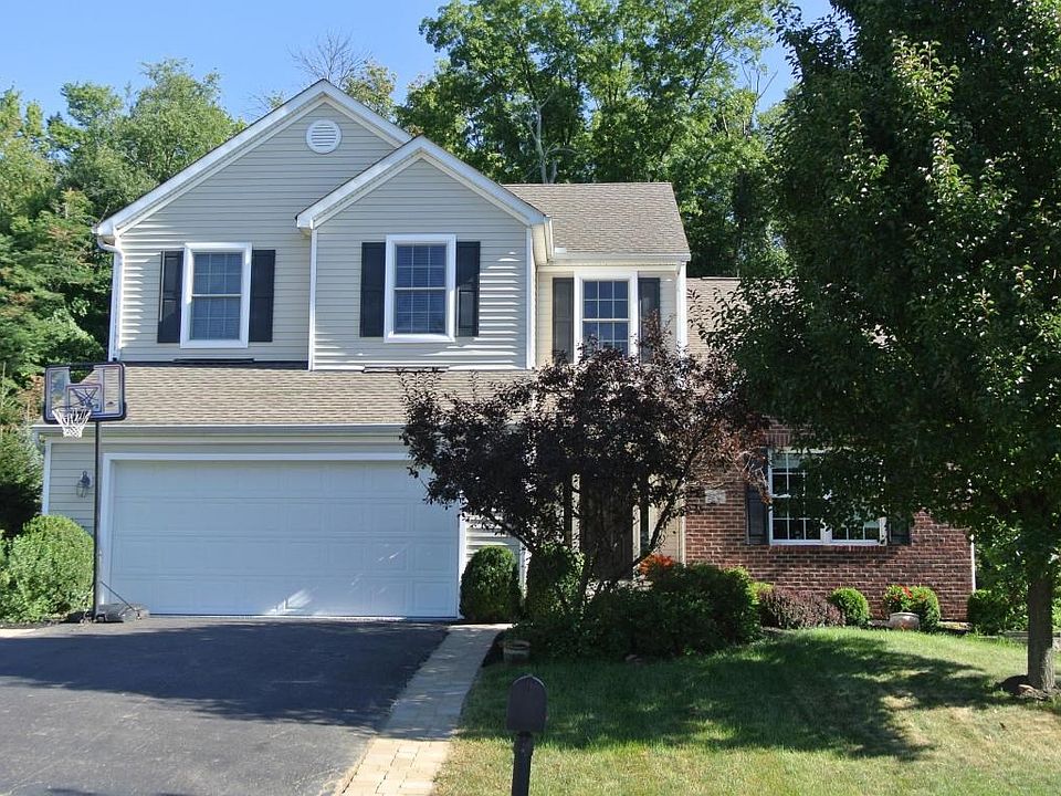 1st image of 2492 Crestview Woods Dr
