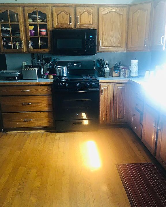 1st image of 673 Rowelyn Ave
