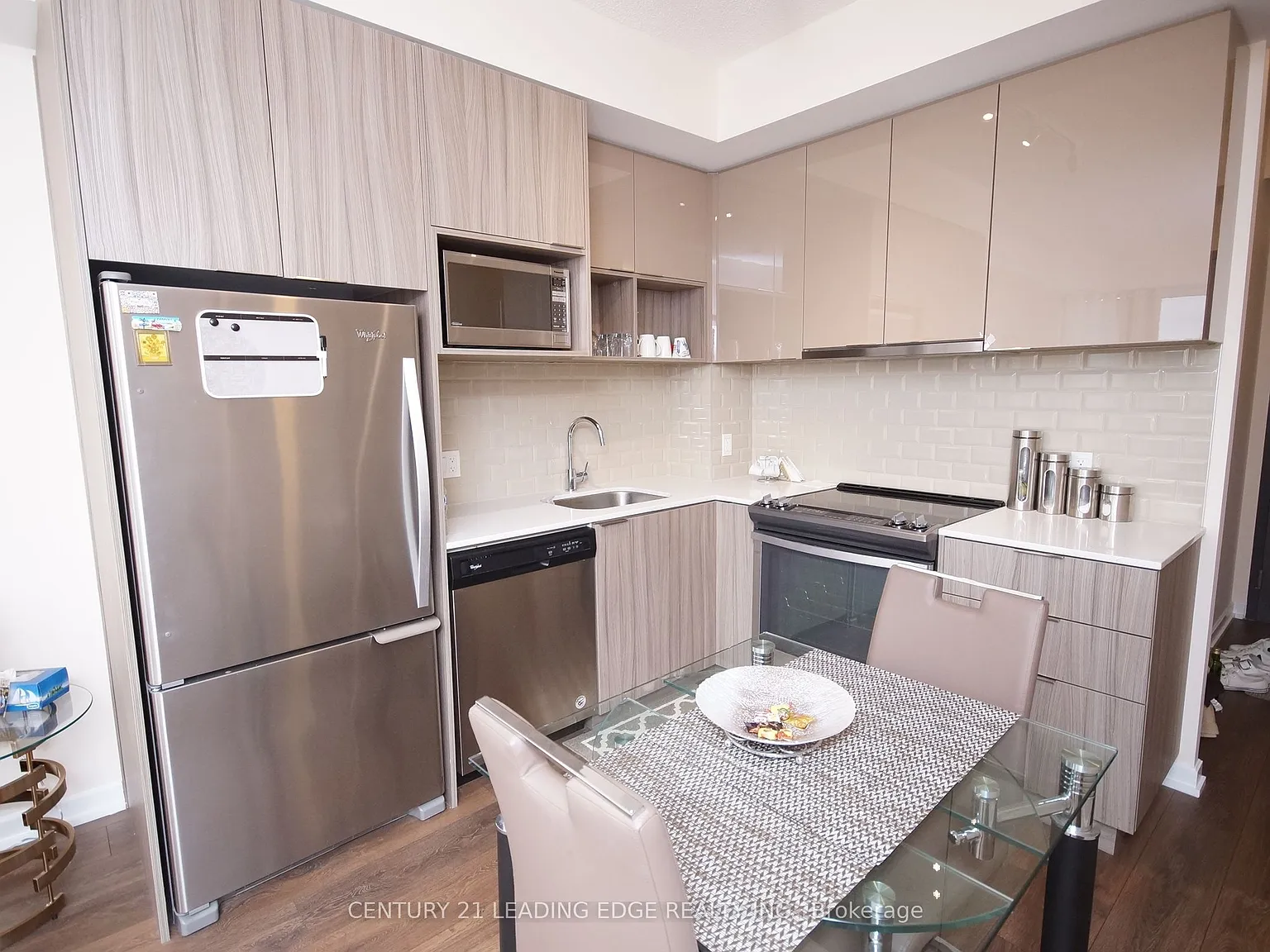 1 bed, $2,400 — Photo 3